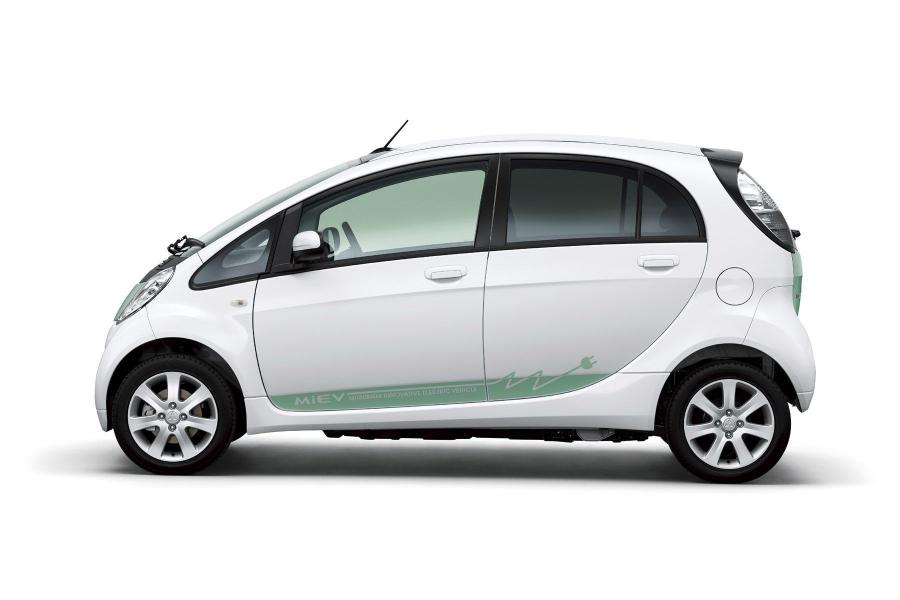  Mitsubishi i-MiEV Production Version 2009 года  (фото 10 из 12)